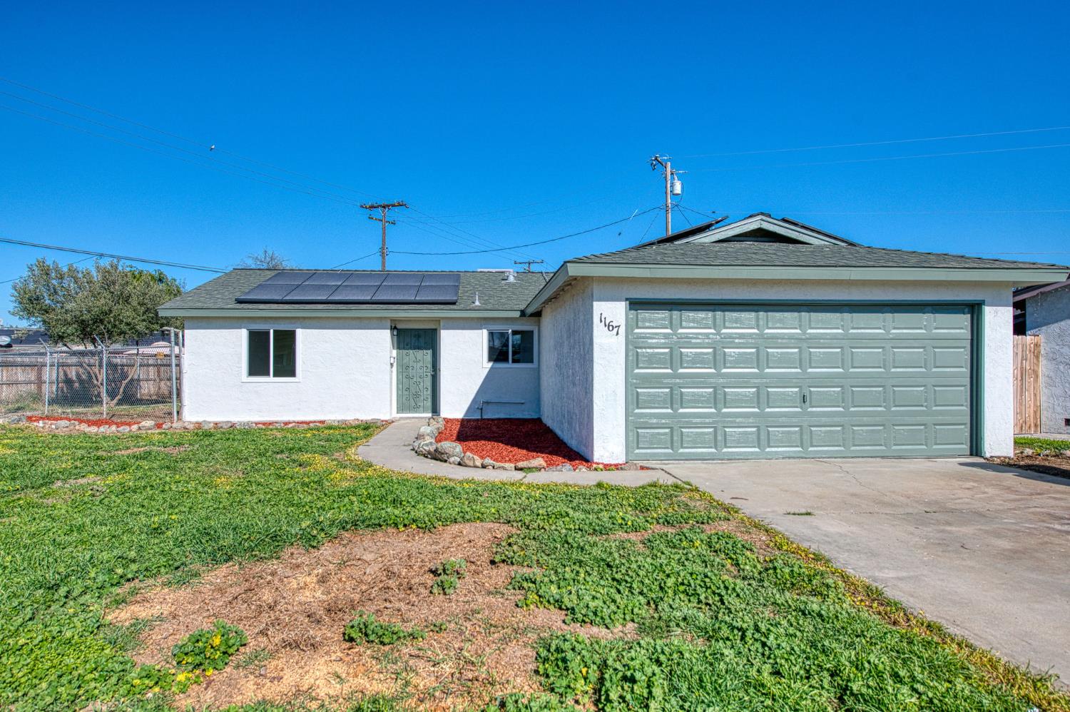 1167 Cling Cir, Hanford, CA 93230