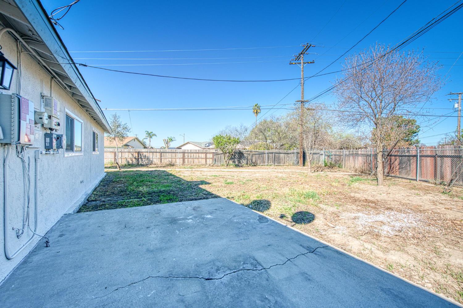 1167 Cling Cir, Hanford, CA 93230