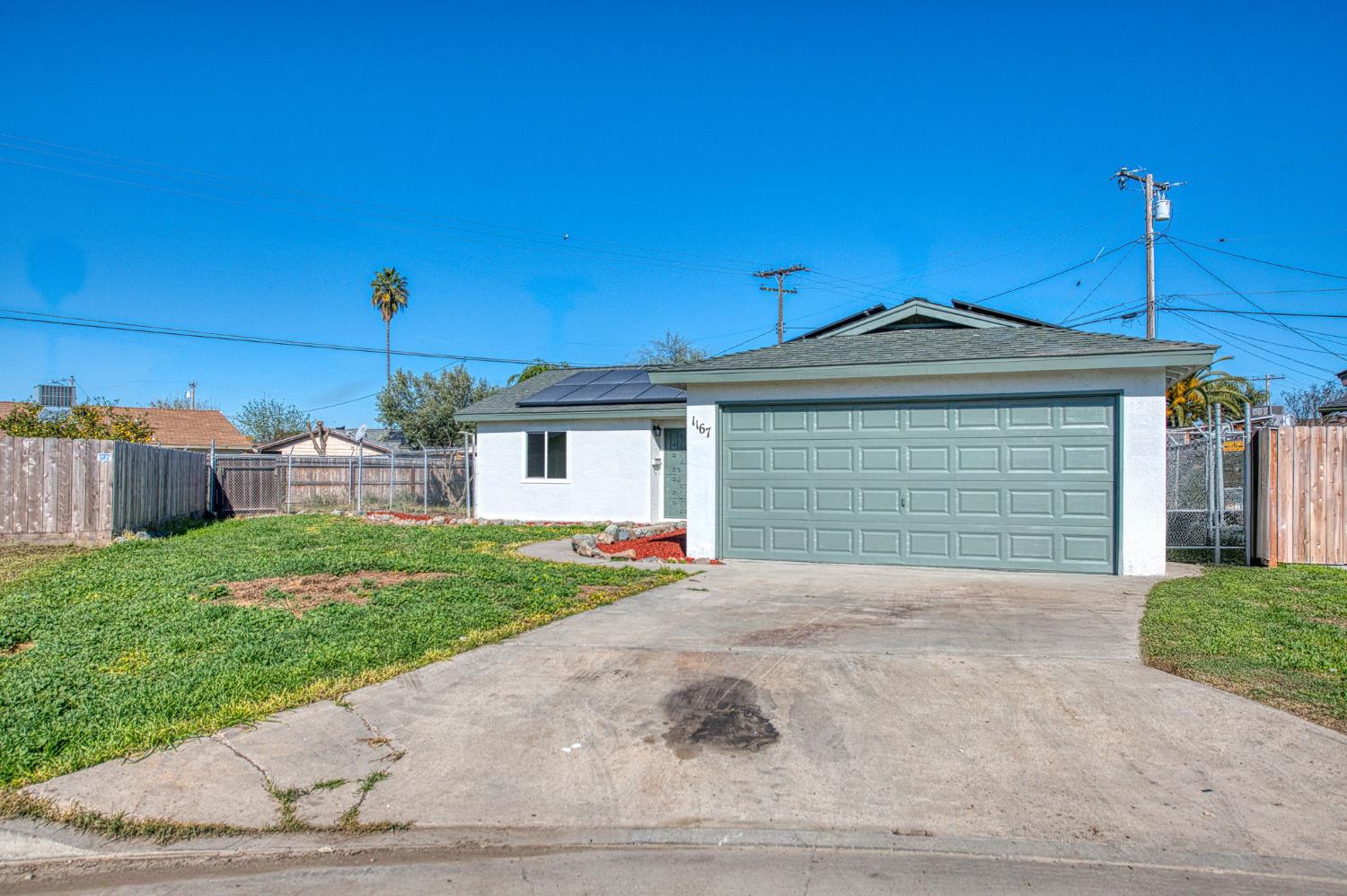 1167 Cling Cir, Hanford, CA 93230