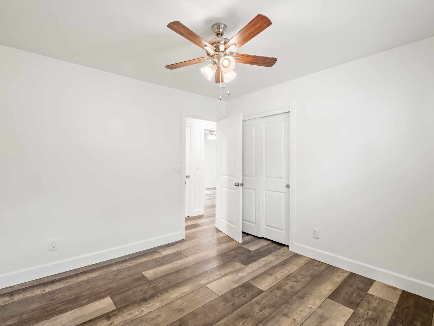 9226 N Fowler Ave, Clovis, CA 93619