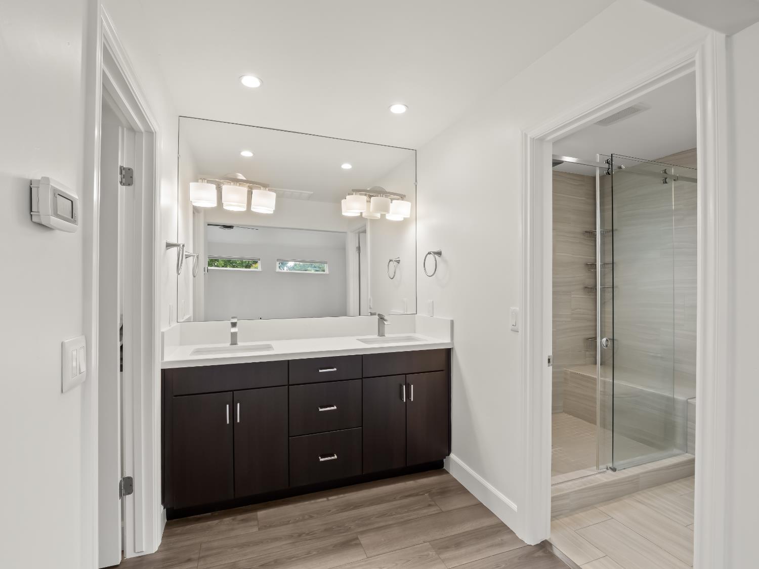 9226 N Fowler Ave, Clovis, CA 93619