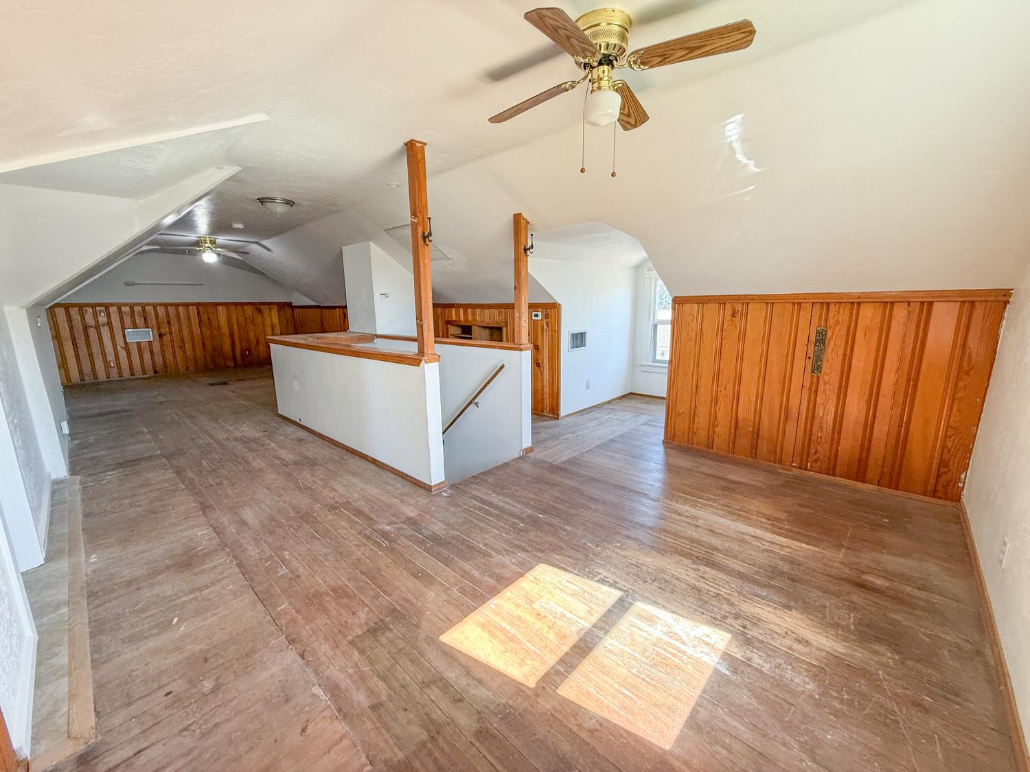 624 E Vassar Ave, Fresno, CA 93704