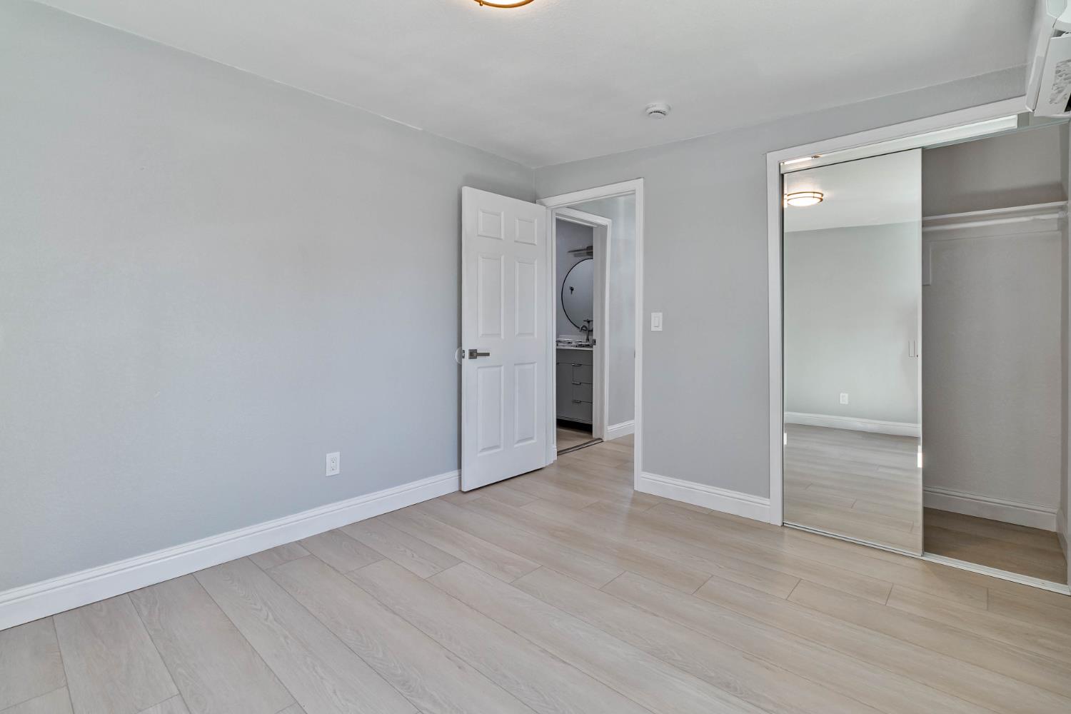 1645 W Fountain Way, Fresno, CA 93705