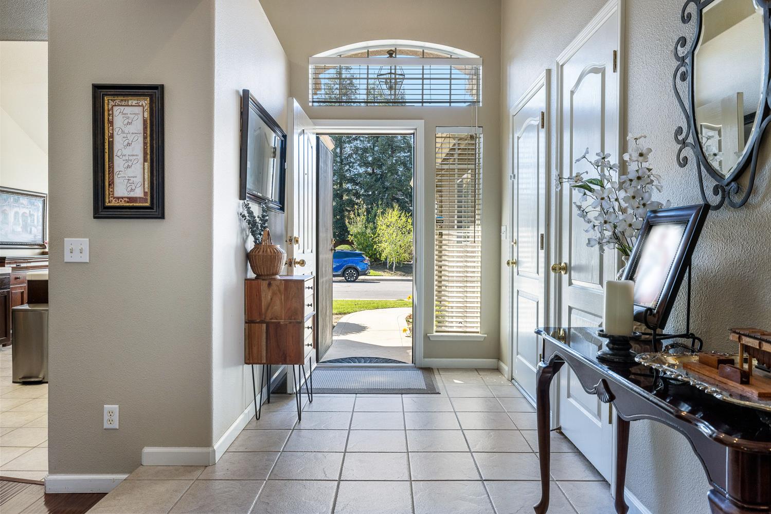 9710 N Price Ave, Fresno, CA 93720