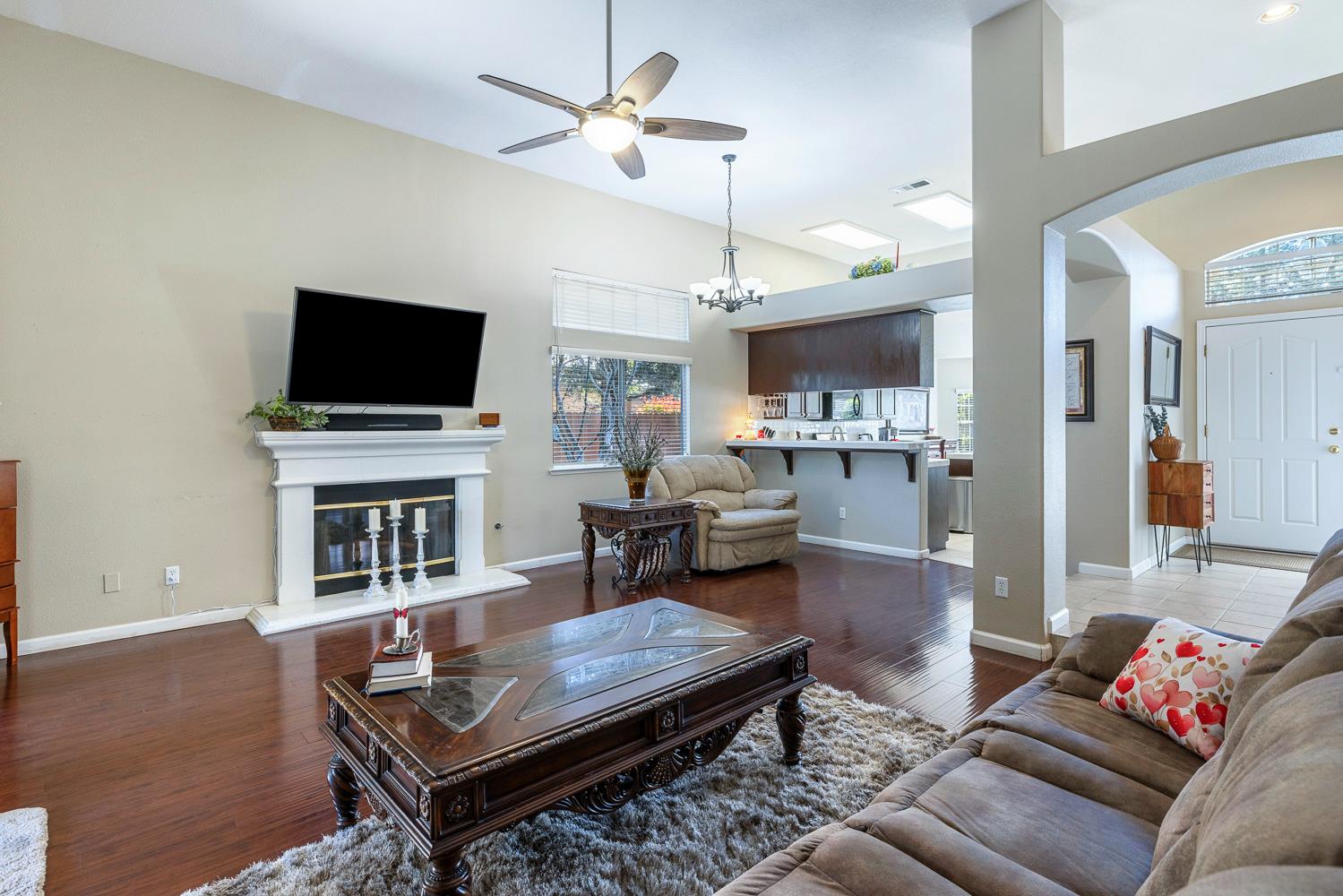 9710 N Price Ave, Fresno, CA 93720