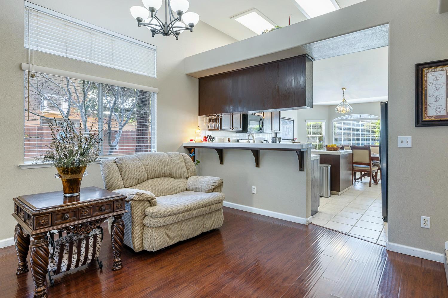 9710 N Price Ave, Fresno, CA 93720