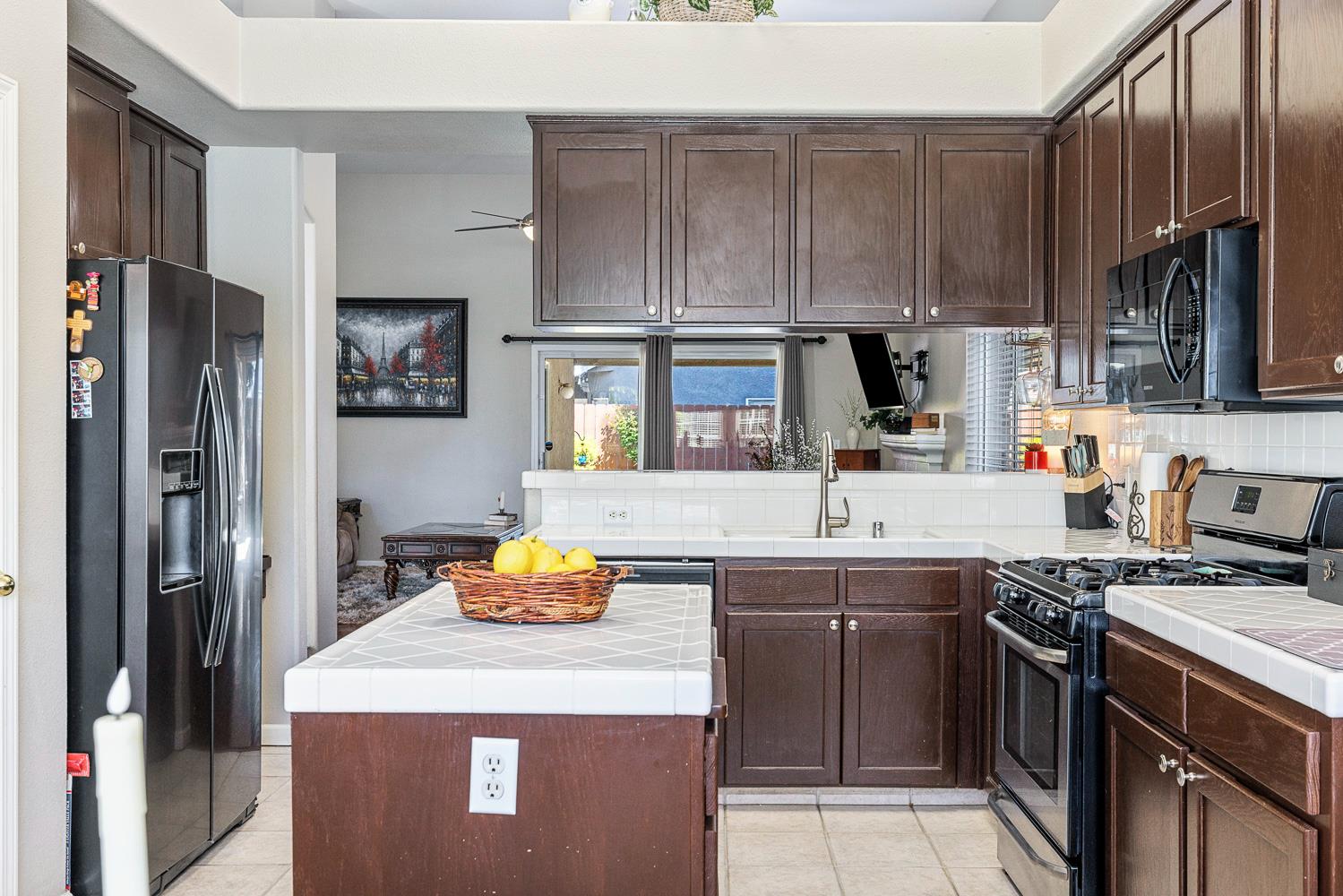 9710 N Price Ave, Fresno, CA 93720