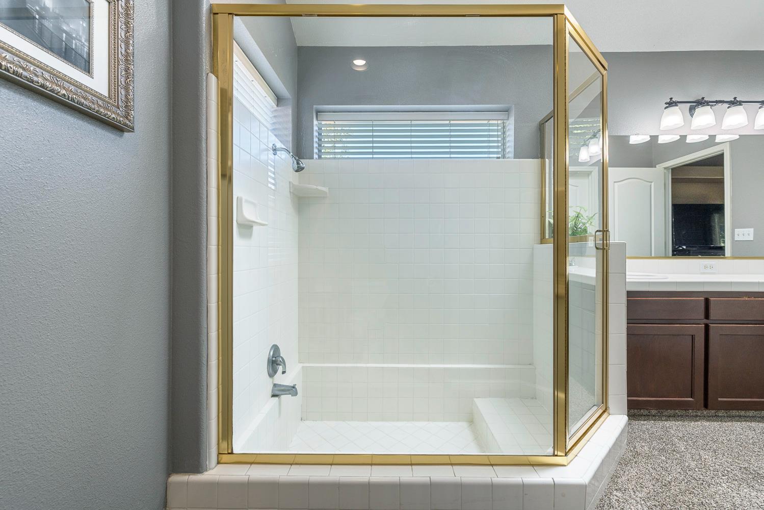 9710 N Price Ave, Fresno, CA 93720