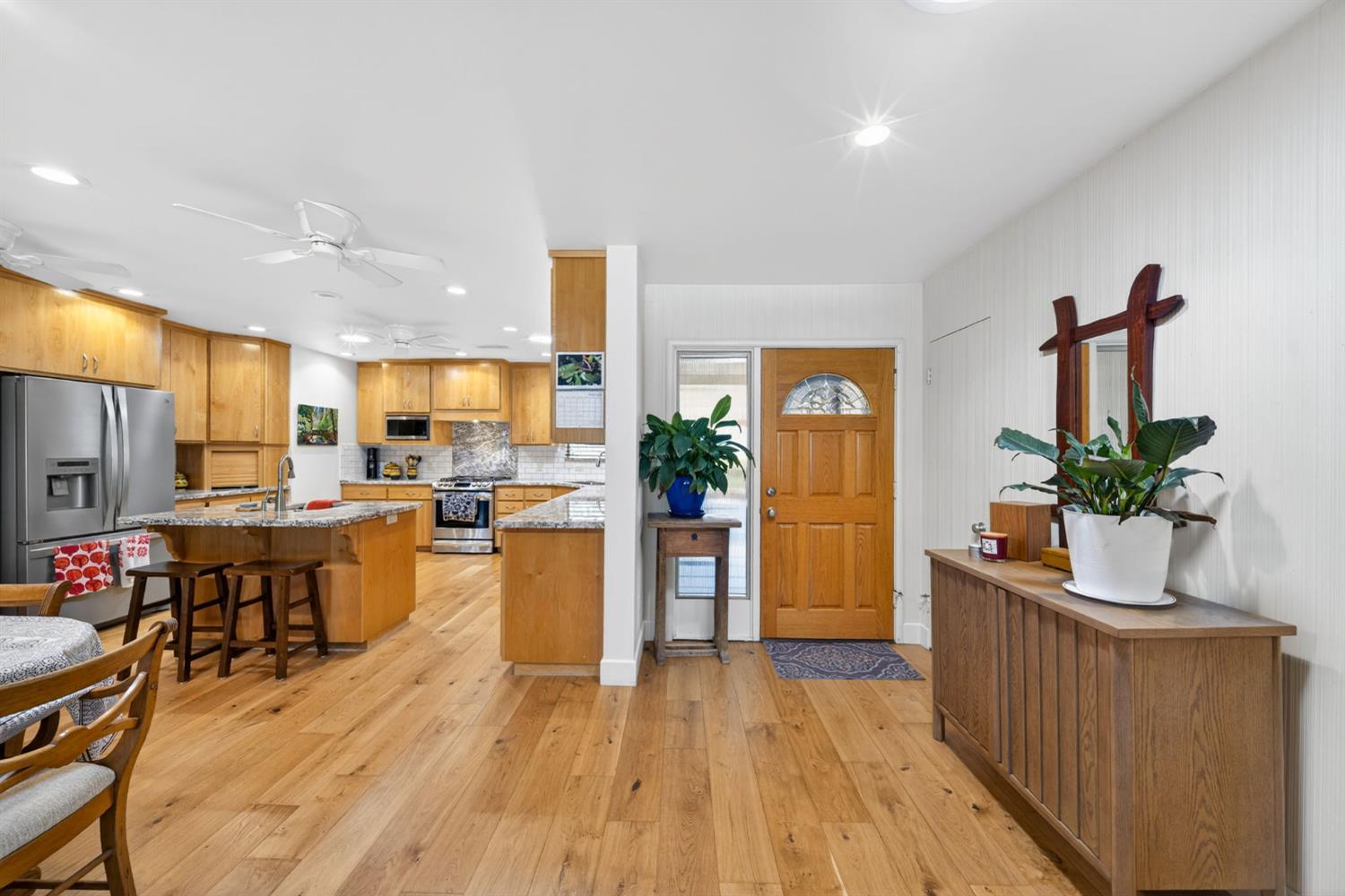 4872 N Arcade Ave, Fresno, CA 93704