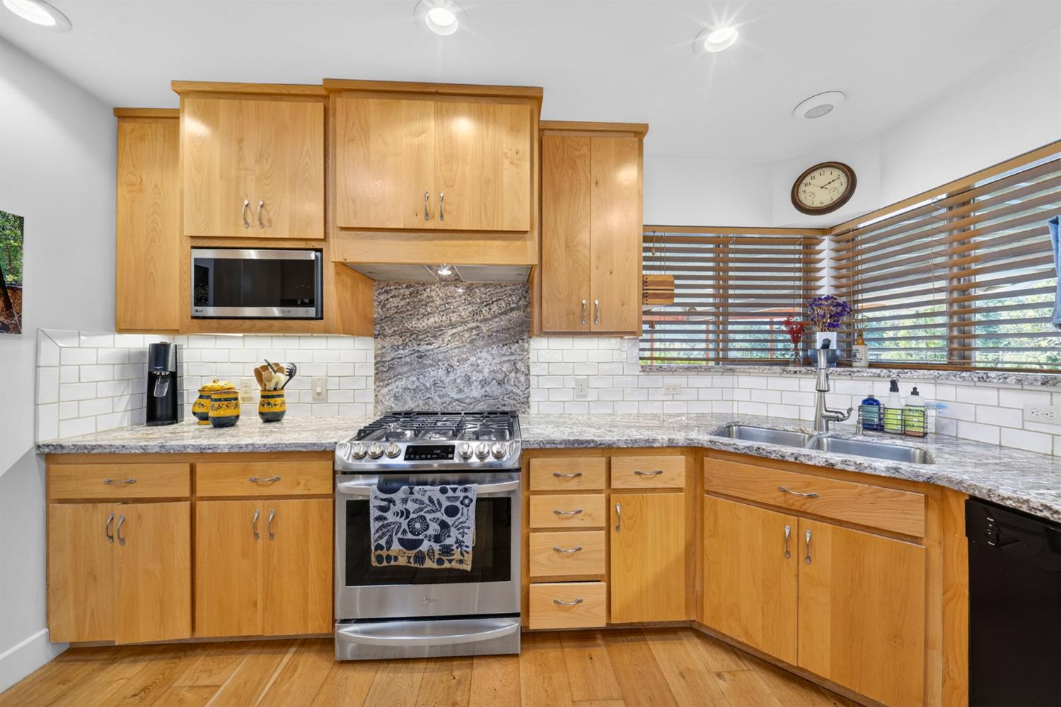 4872 N Arcade Ave, Fresno, CA 93704