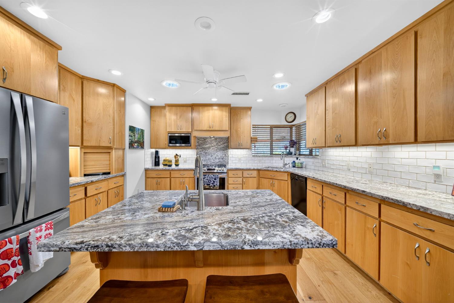 4872 N Arcade Ave, Fresno, CA 93704