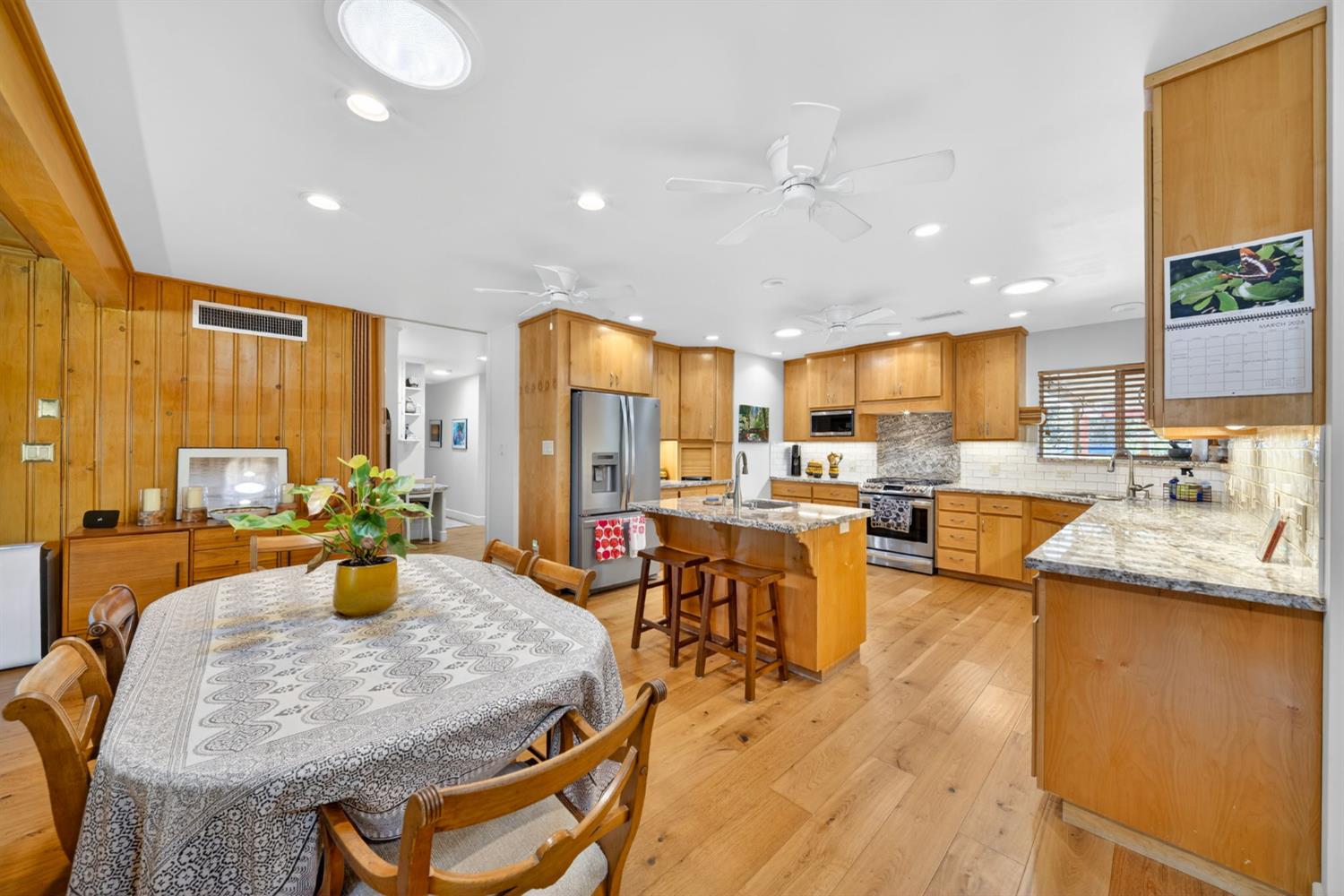 4872 N Arcade Ave, Fresno, CA 93704