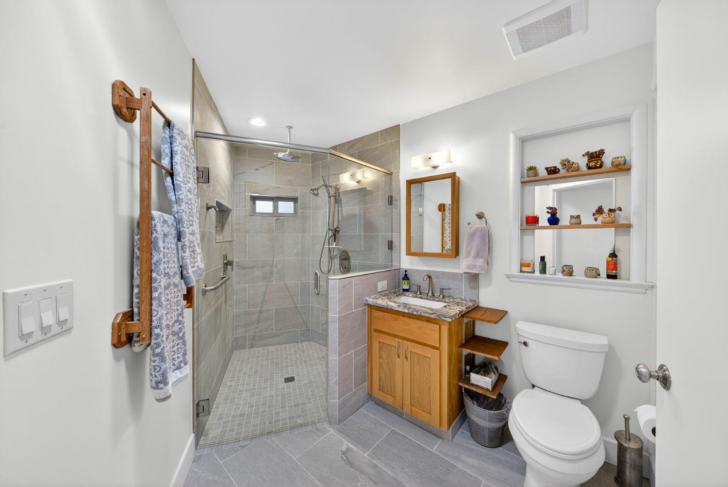 4872 N Arcade Ave, Fresno, CA 93704