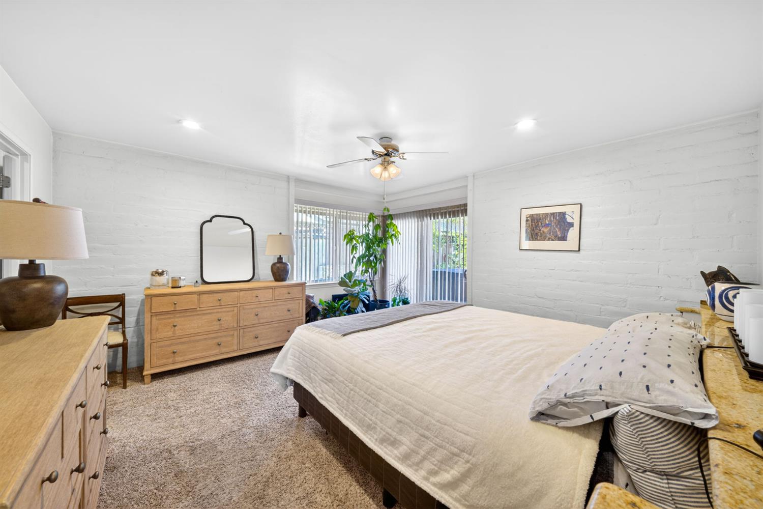 4872 N Arcade Ave, Fresno, CA 93704