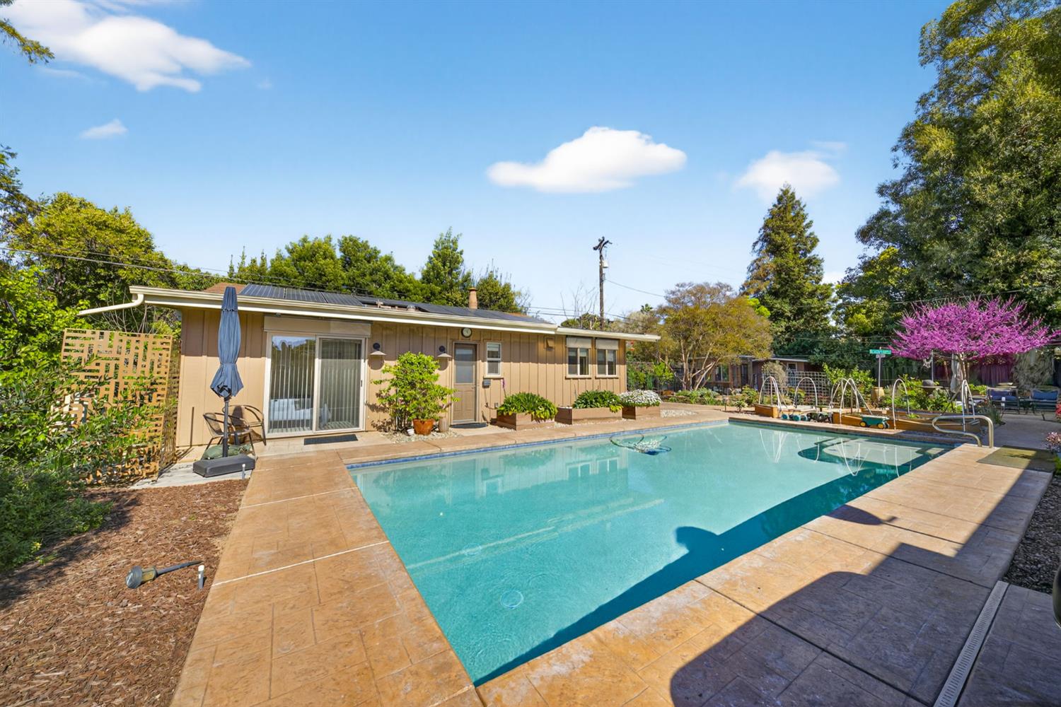 4872 N Arcade Ave, Fresno, CA 93704