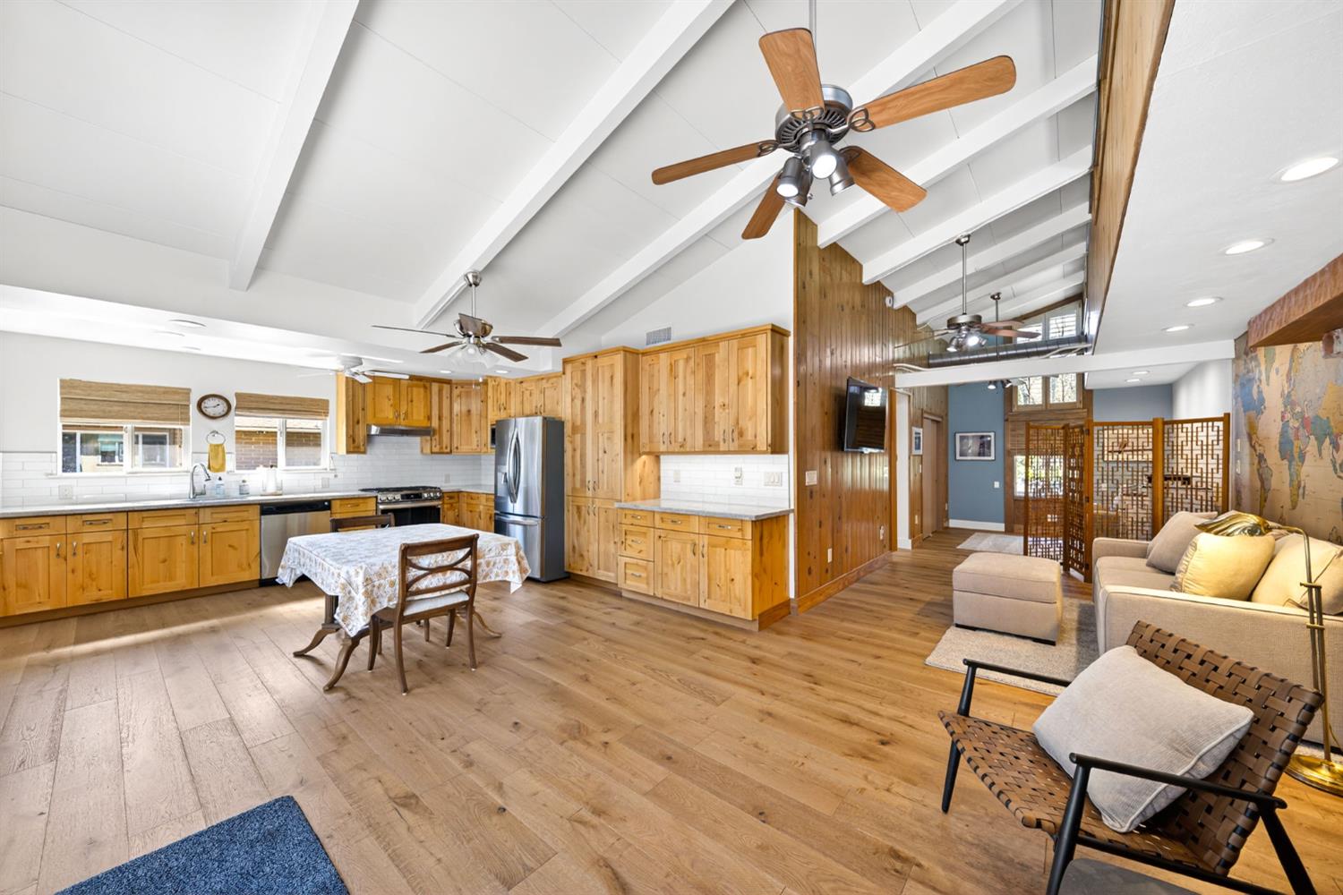 4872 N Arcade Ave, Fresno, CA 93704