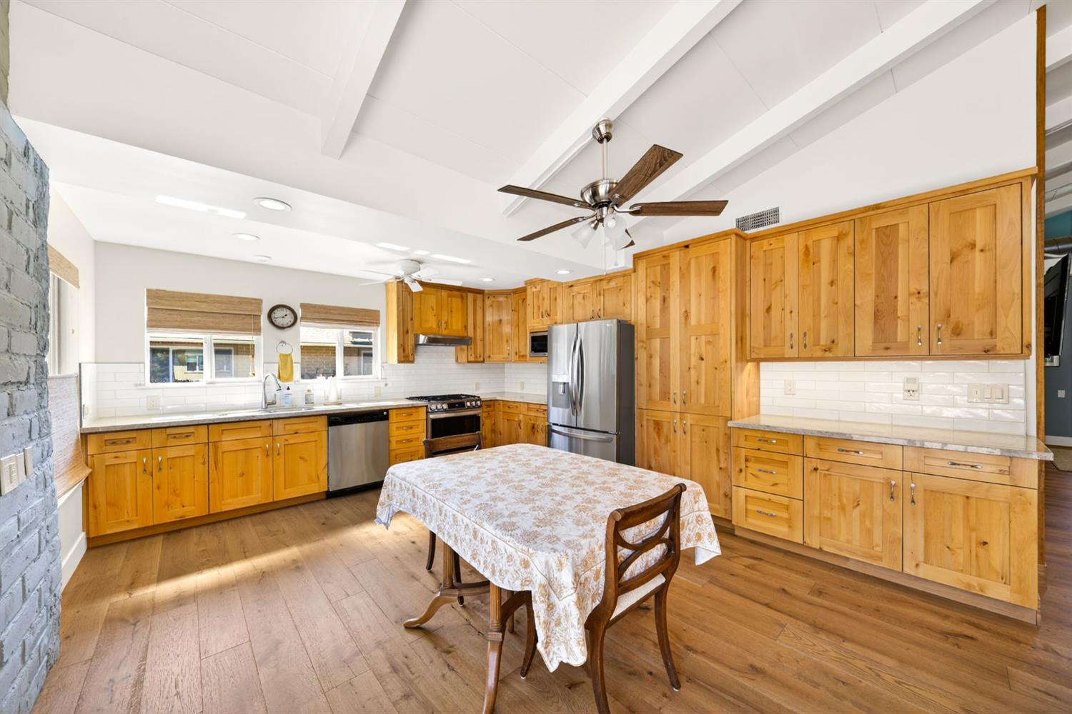 4872 N Arcade Ave, Fresno, CA 93704