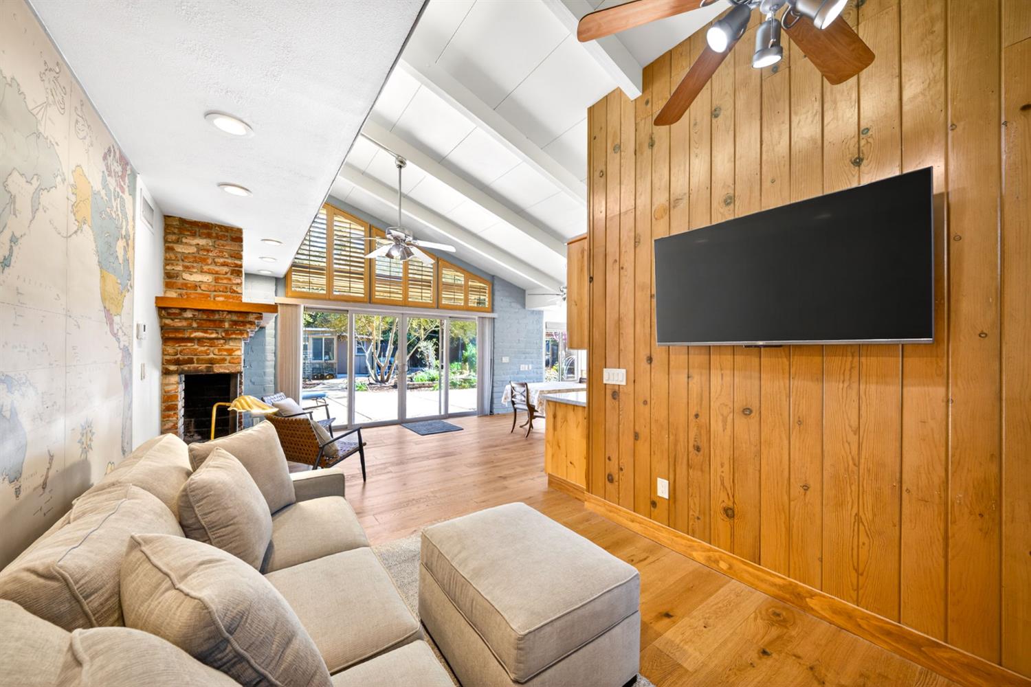 4872 N Arcade Ave, Fresno, CA 93704