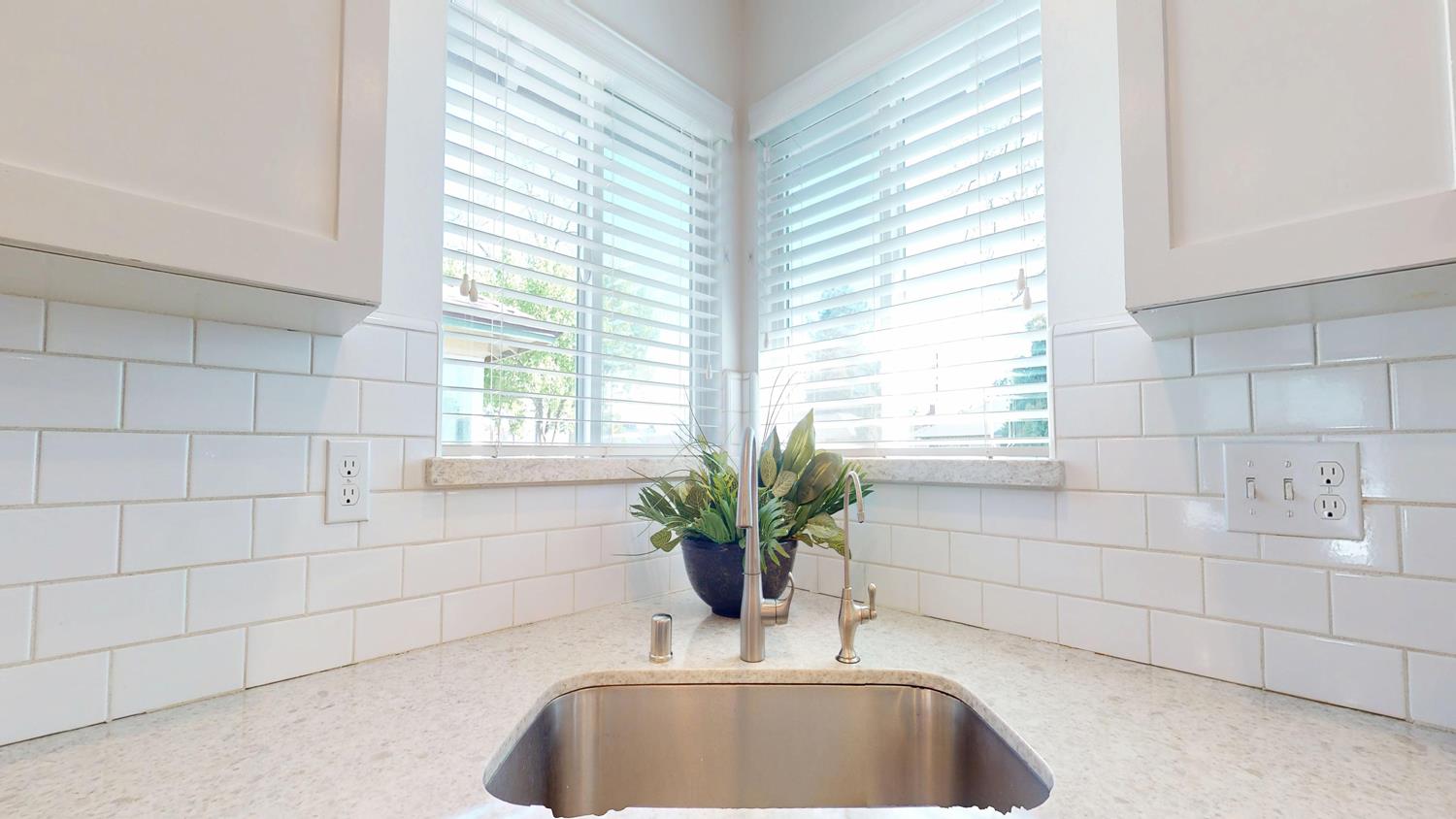 117 E Fedora Ave, Fresno, CA 93704