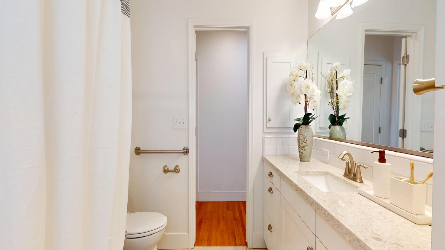 117 E Fedora Ave, Fresno, CA 93704