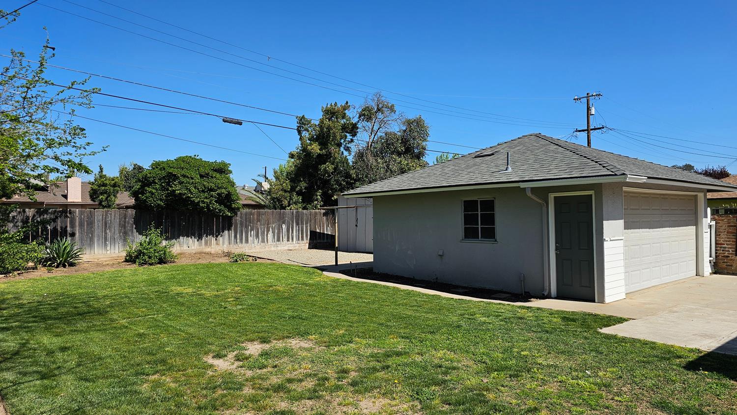 117 E Fedora Ave, Fresno, CA 93704