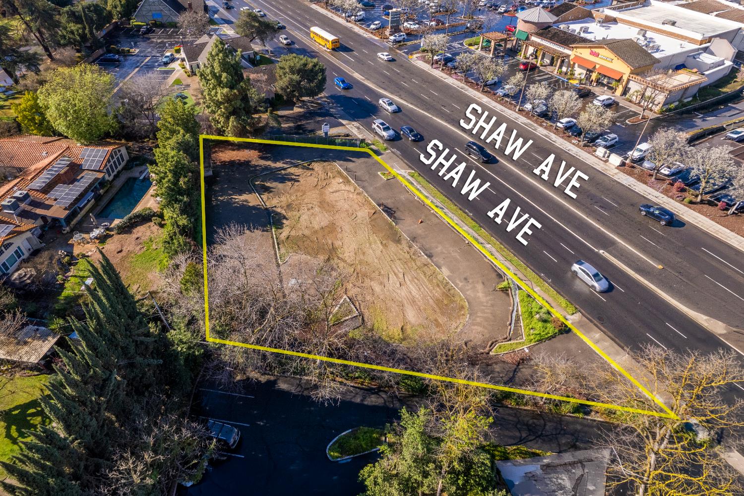 695 W Shaw Ave, Fresno, CA 93704