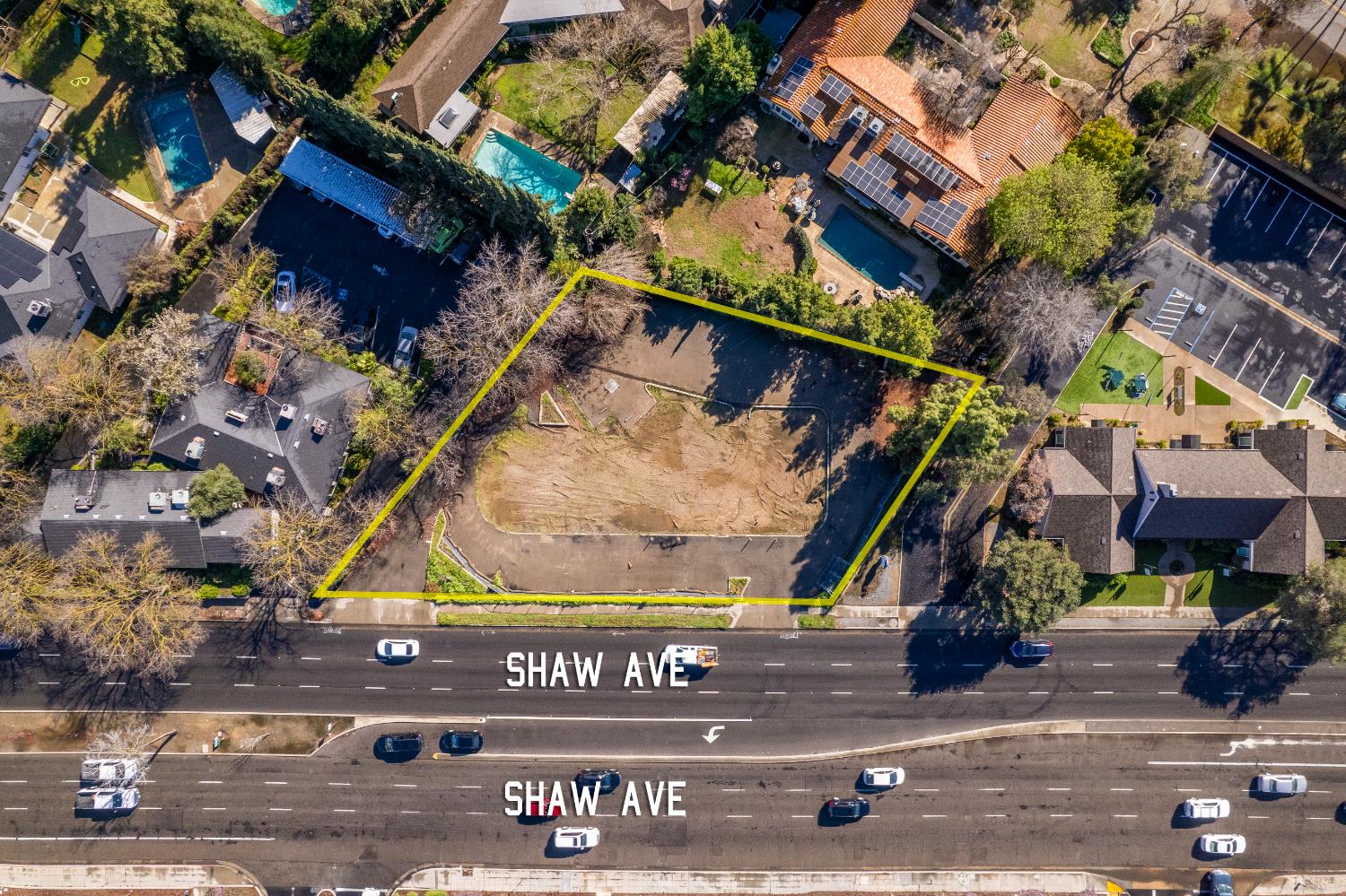 695 W Shaw Ave, Fresno, CA 93704