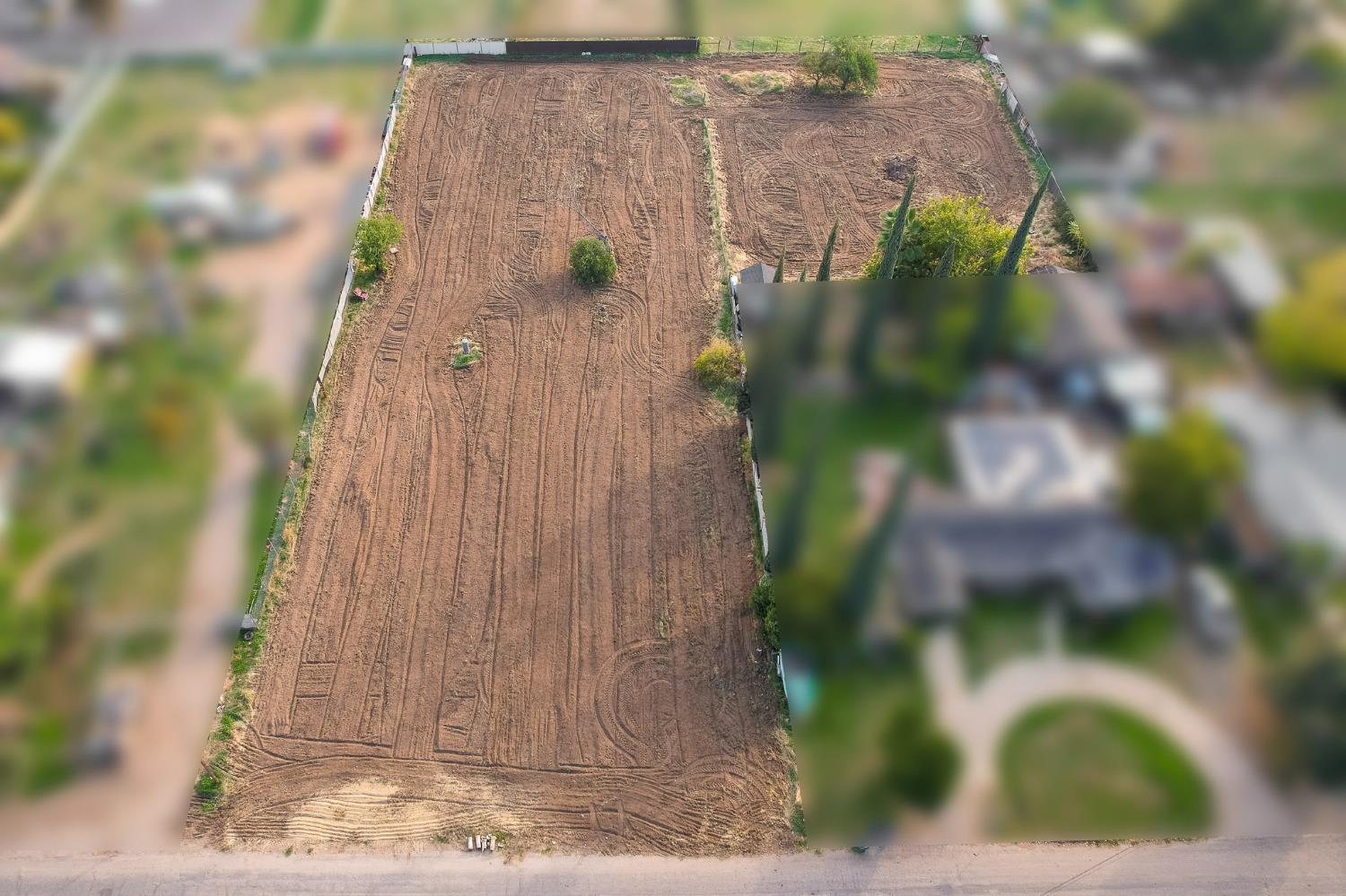 5526 E Inyo St, Fresno, CA 93727