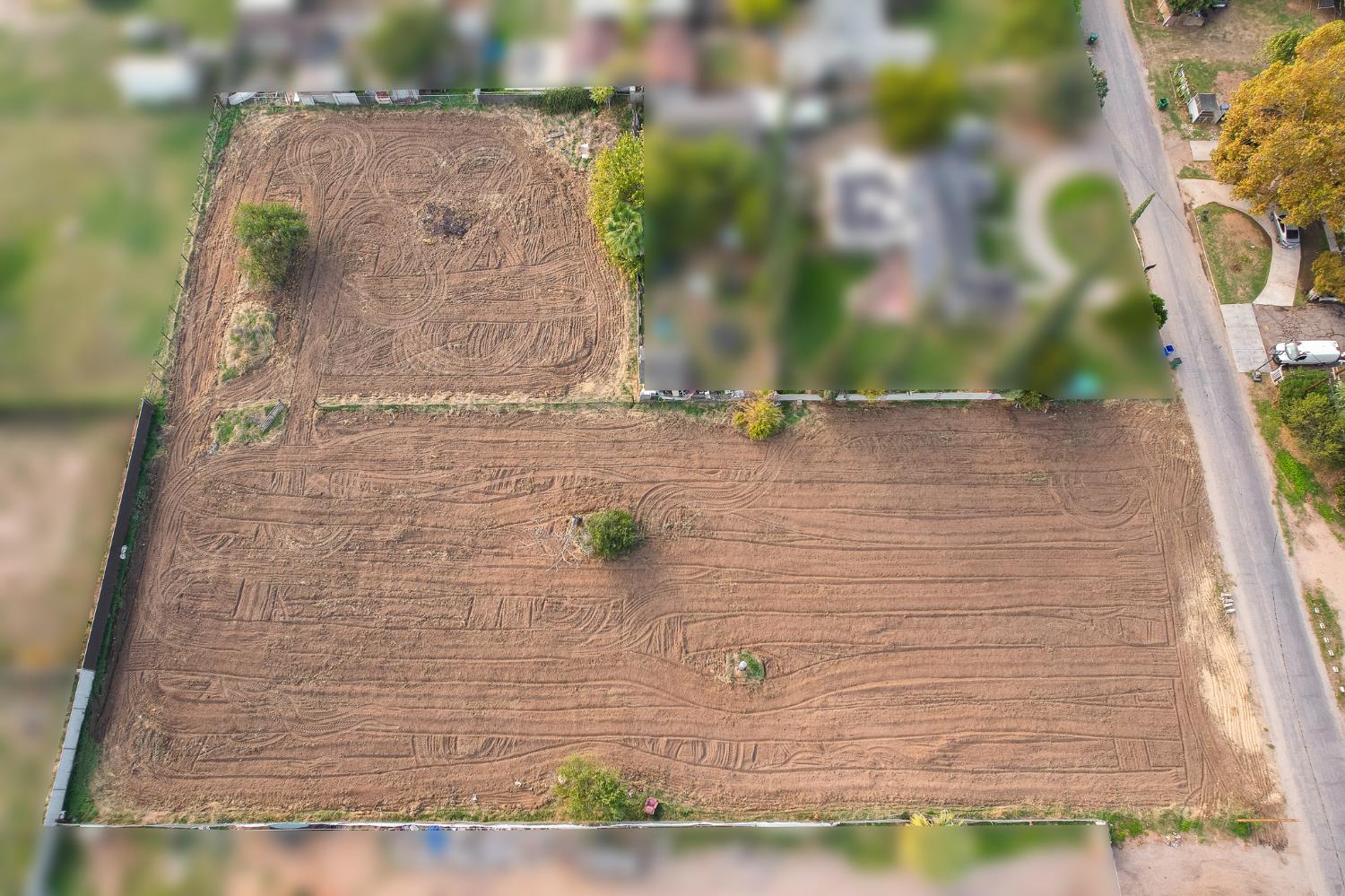 5526 E Inyo St, Fresno, CA 93727