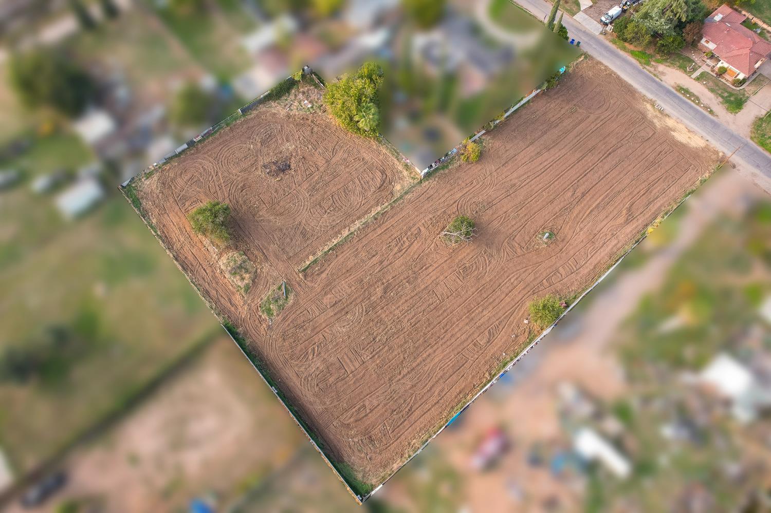 5526 E Inyo St, Fresno, CA 93727