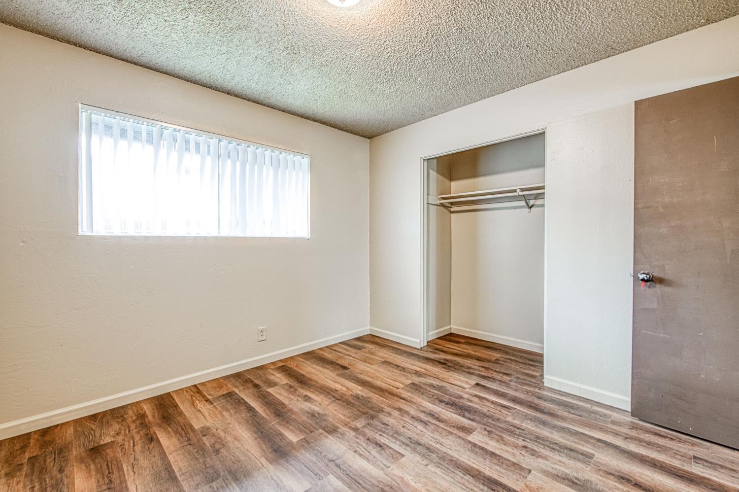 1426 Church St #A-O, Kingsburg, CA 93631