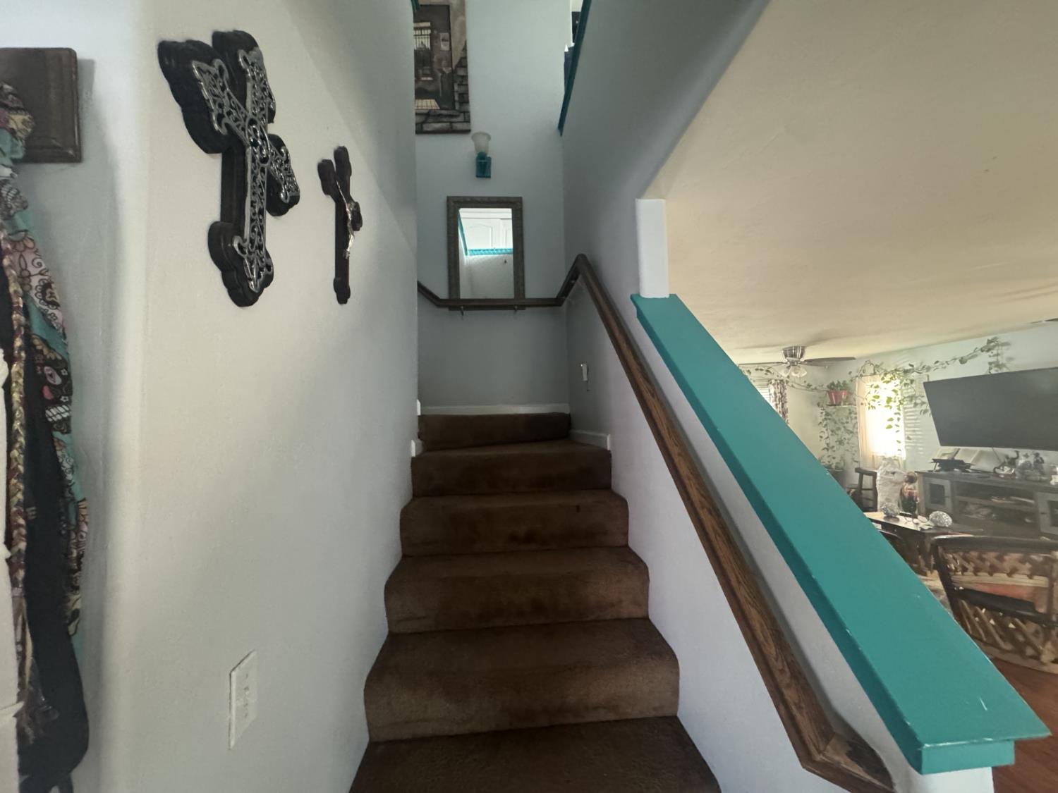 6310 E Woodward Ave, Fresno, CA 93727