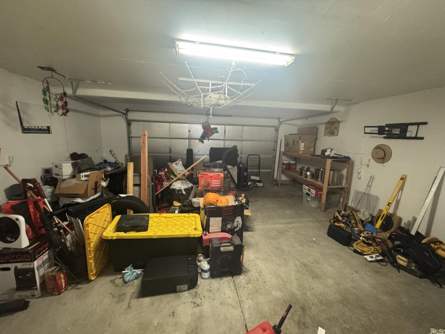 6310 E Woodward Ave, Fresno, CA 93727