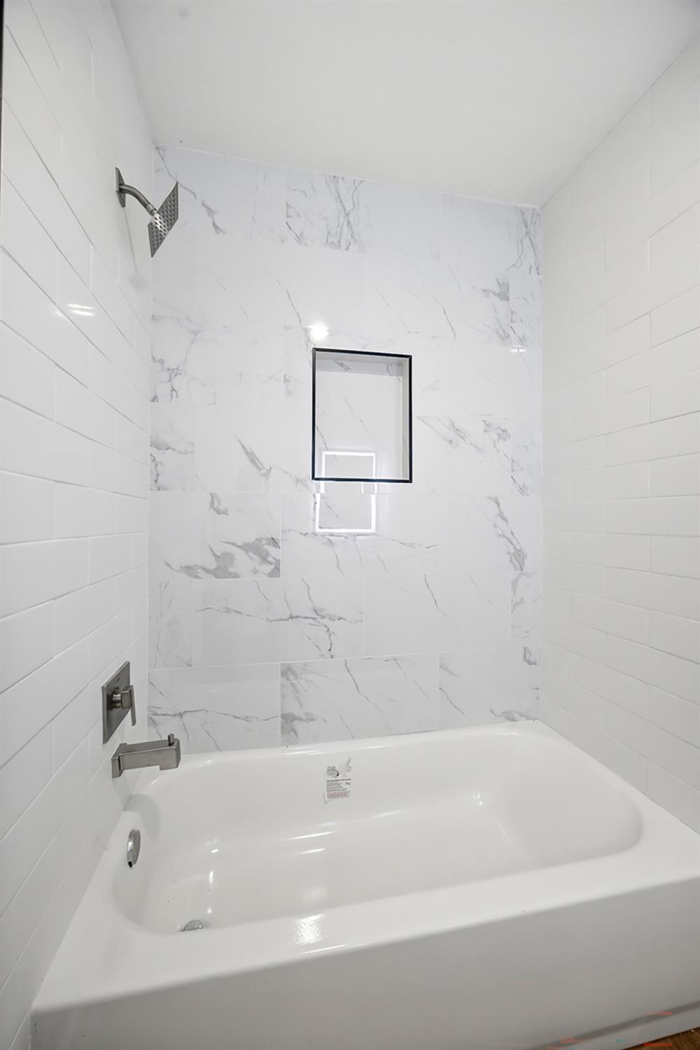 755 H St, Parlier, CA 93648