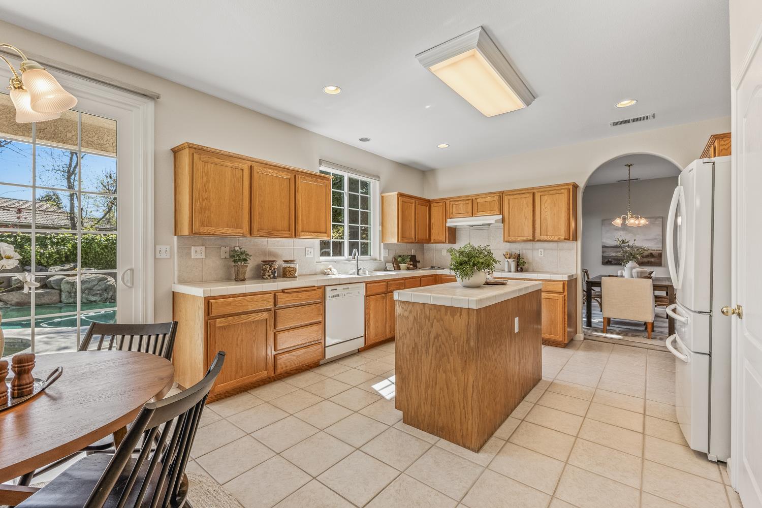 2719 E Spice Way, Fresno, CA 93720