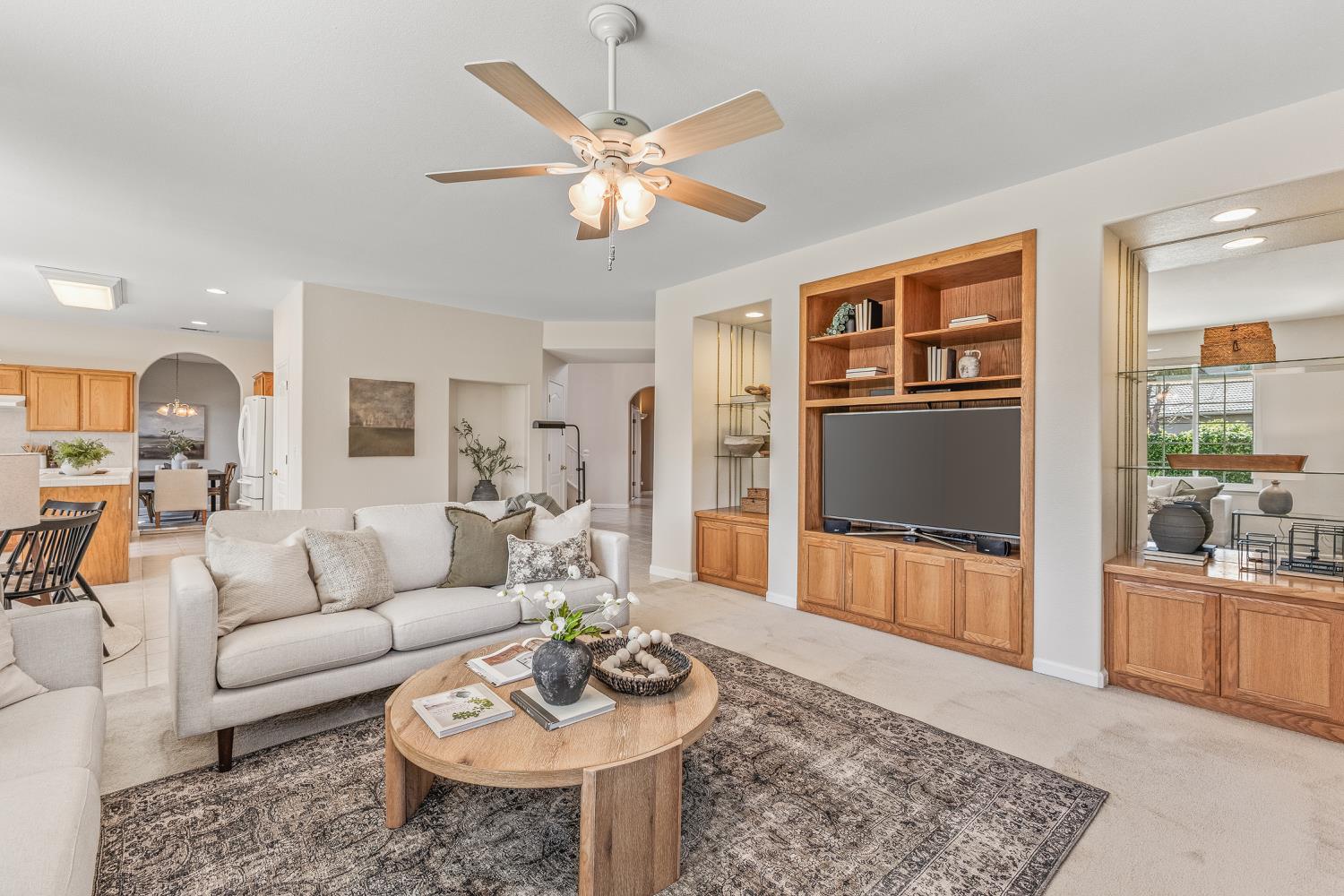 2719 E Spice Way, Fresno, CA 93720