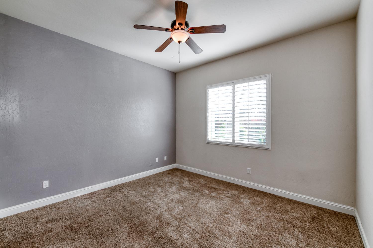 4160 N Newport Bay, Clovis, CA 93619