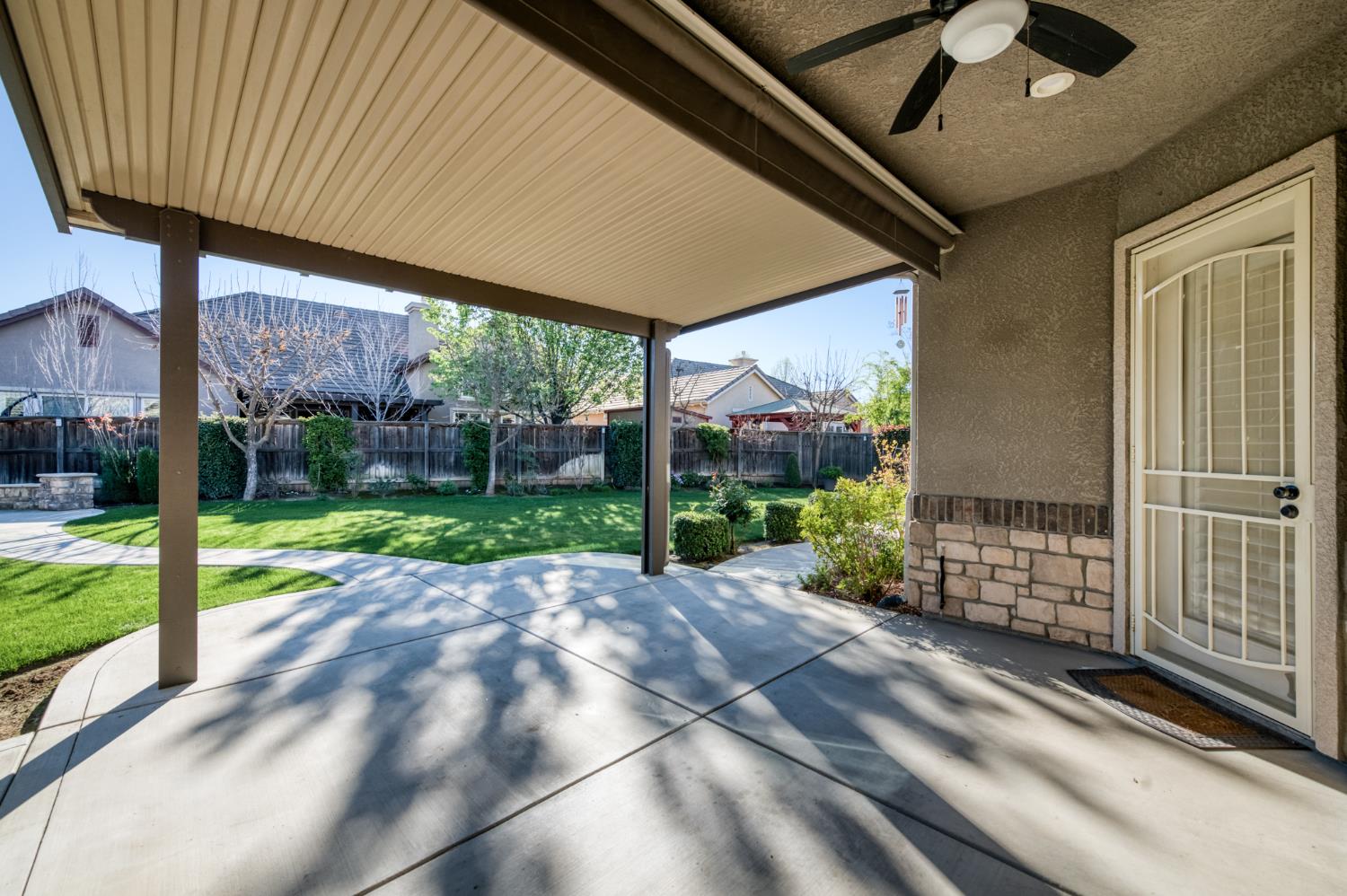 4160 N Newport Bay, Clovis, CA 93619