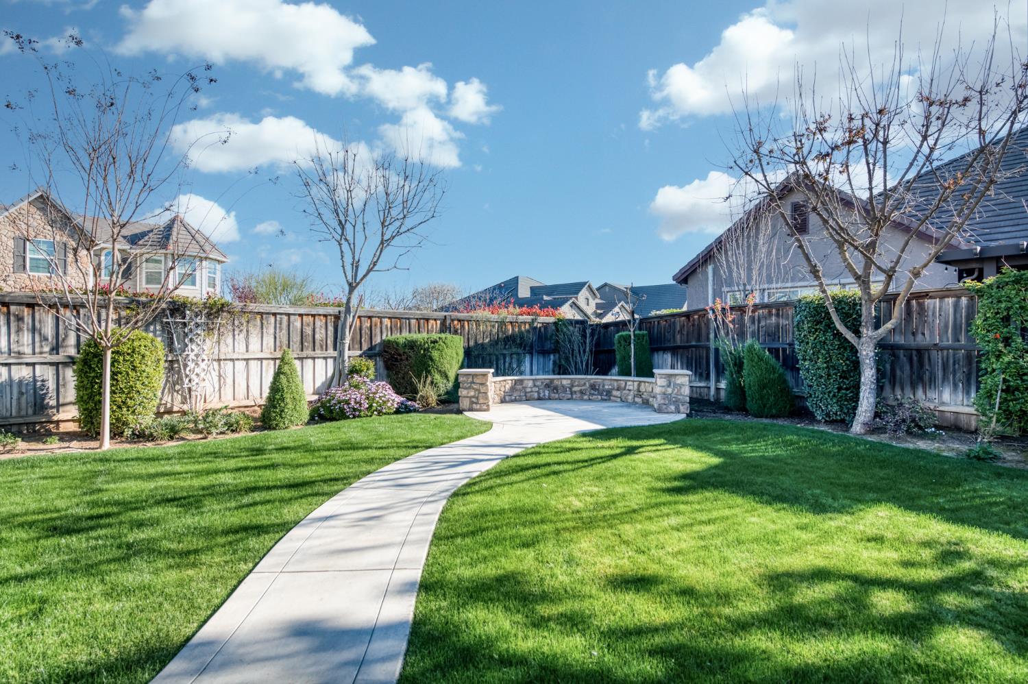 4160 N Newport Bay, Clovis, CA 93619