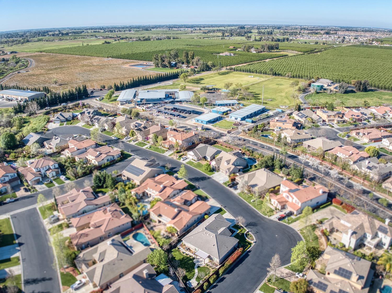 4160 N Newport Bay, Clovis, CA 93619