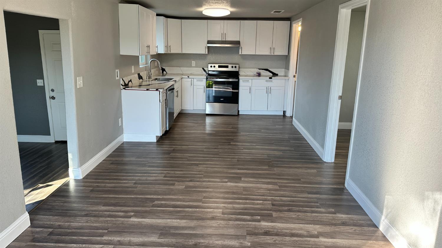 749 E Pleasant St, Coalinga, CA 93210