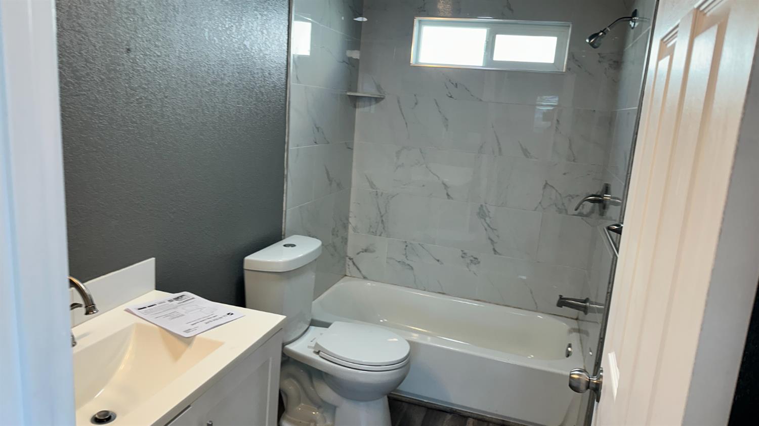 749 E Pleasant St, Coalinga, CA 93210