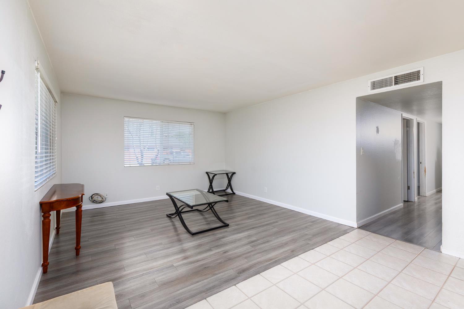 280 N Lillie, Dinuba, CA 93618