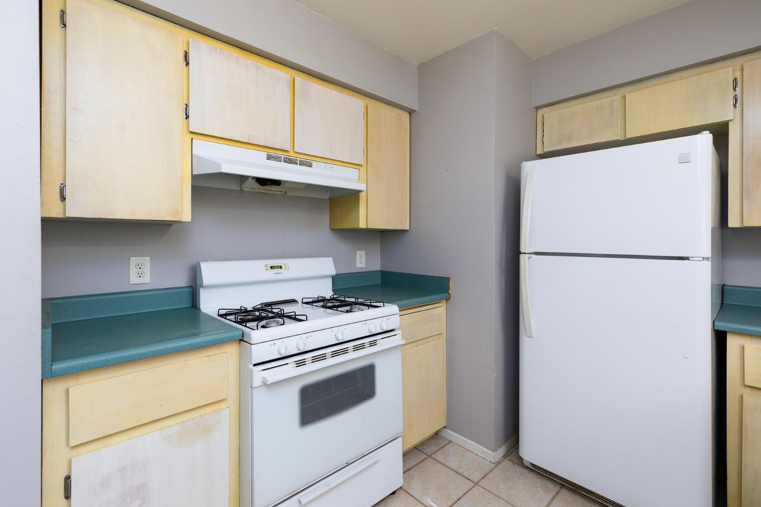 280 N Lillie, Dinuba, CA 93618