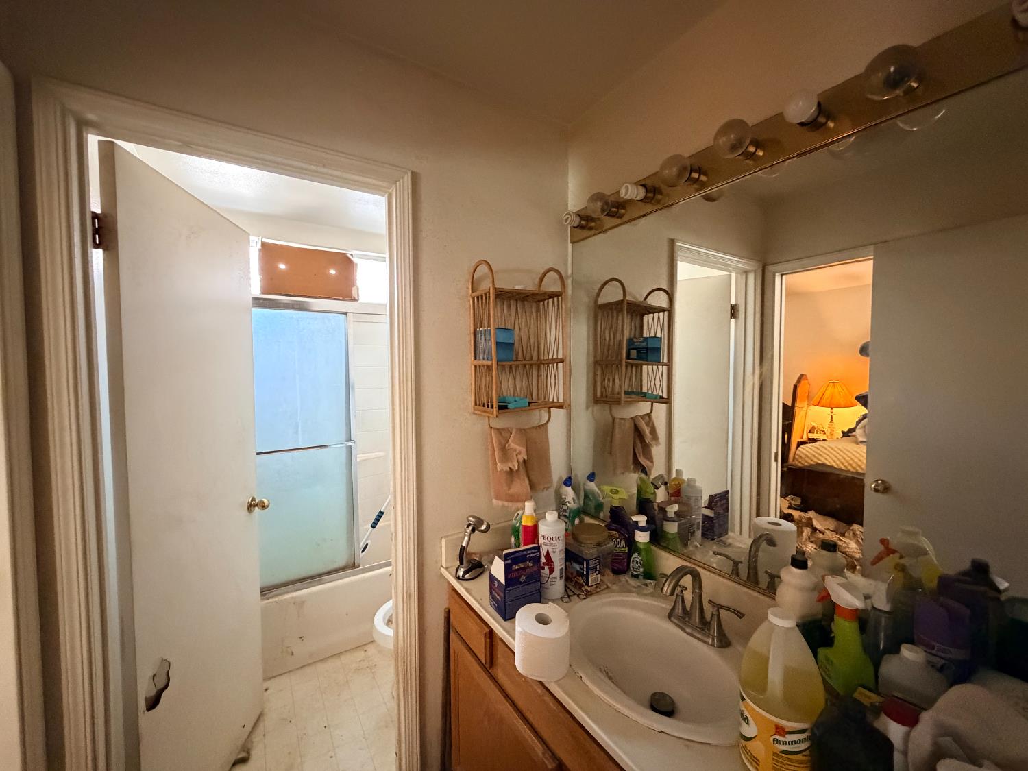 5529 W Norwich Ave, Fresno, CA 93722