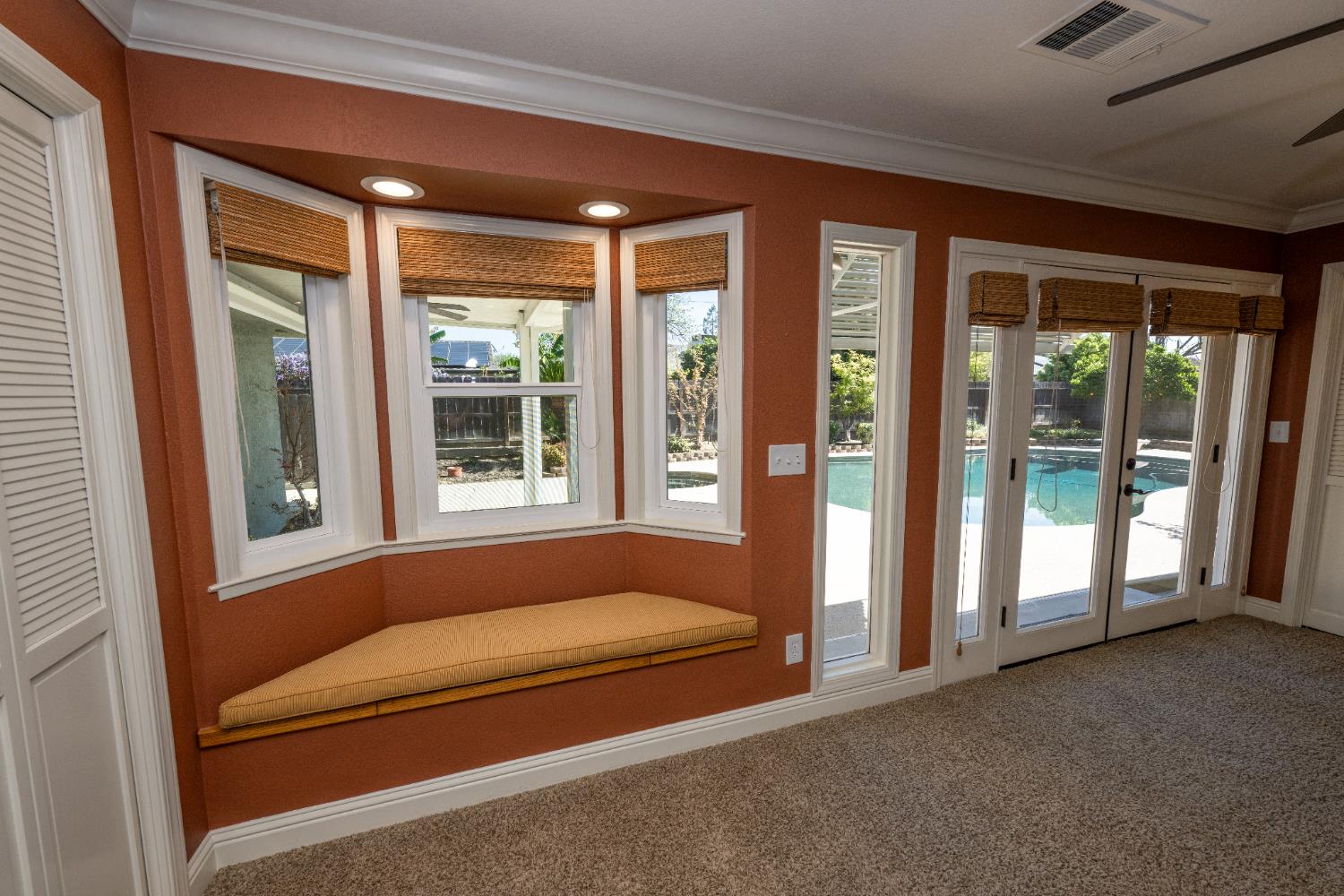 7324 N 3rd St, Fresno, CA 93720