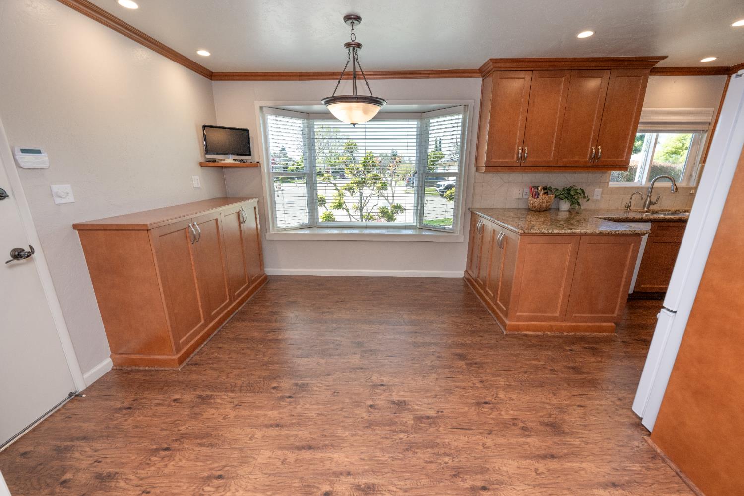 7324 N 3rd St, Fresno, CA 93720