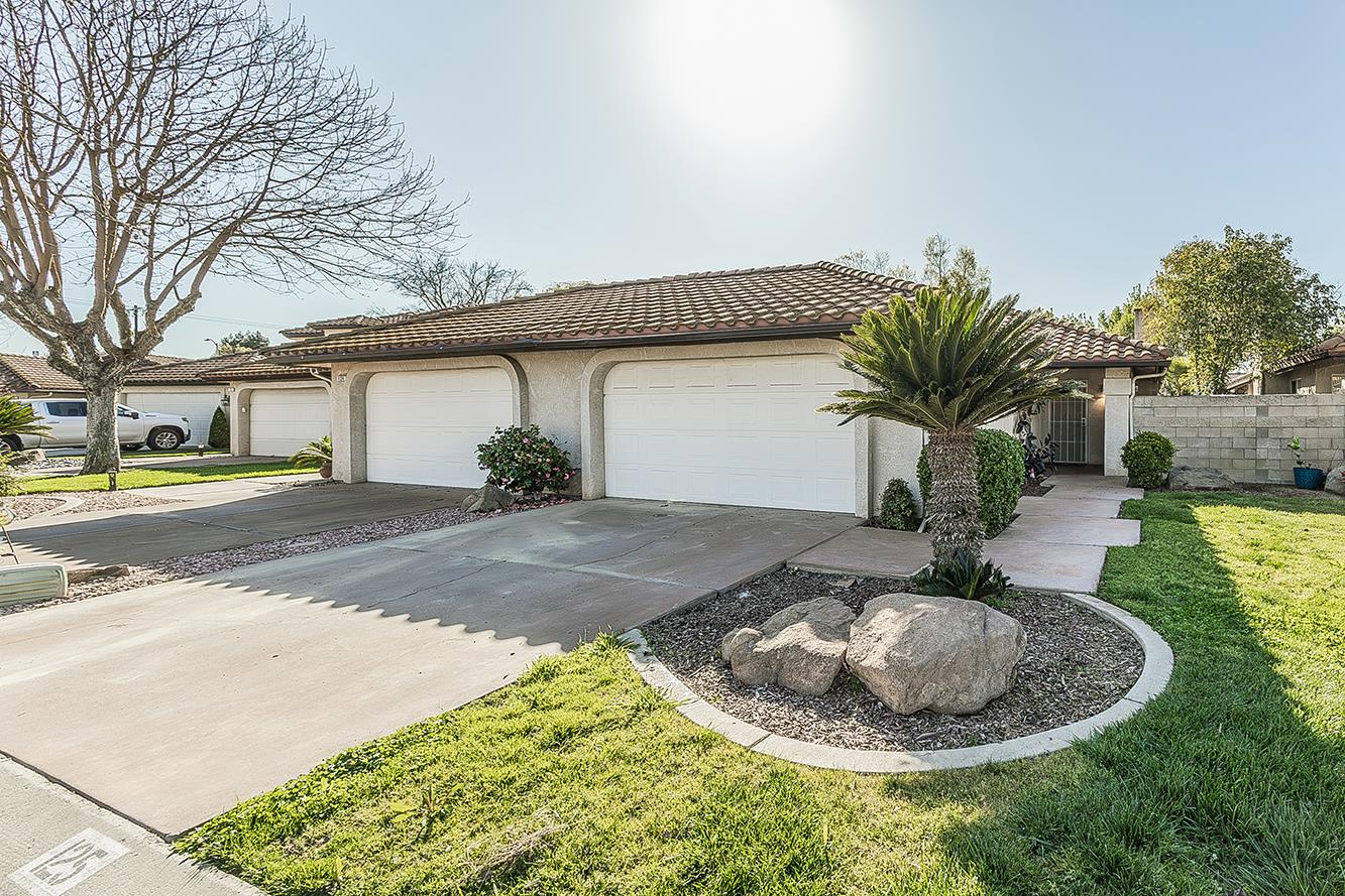 125 Queen Ln, Madera, CA 93637