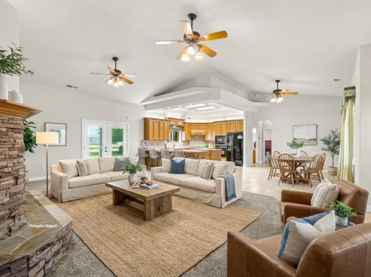 16389 Monreal Rd, Madera, CA 93636