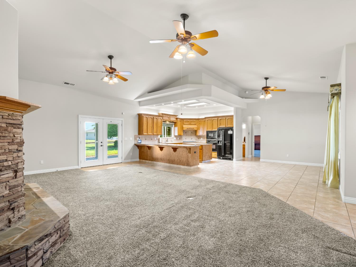 16389 Monreal Rd, Madera, CA 93636